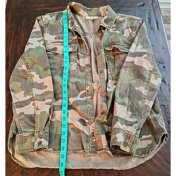 Mudd Camo Button Up Shirt – Juniors Large – 100% Cotton - Picture 4 of 9